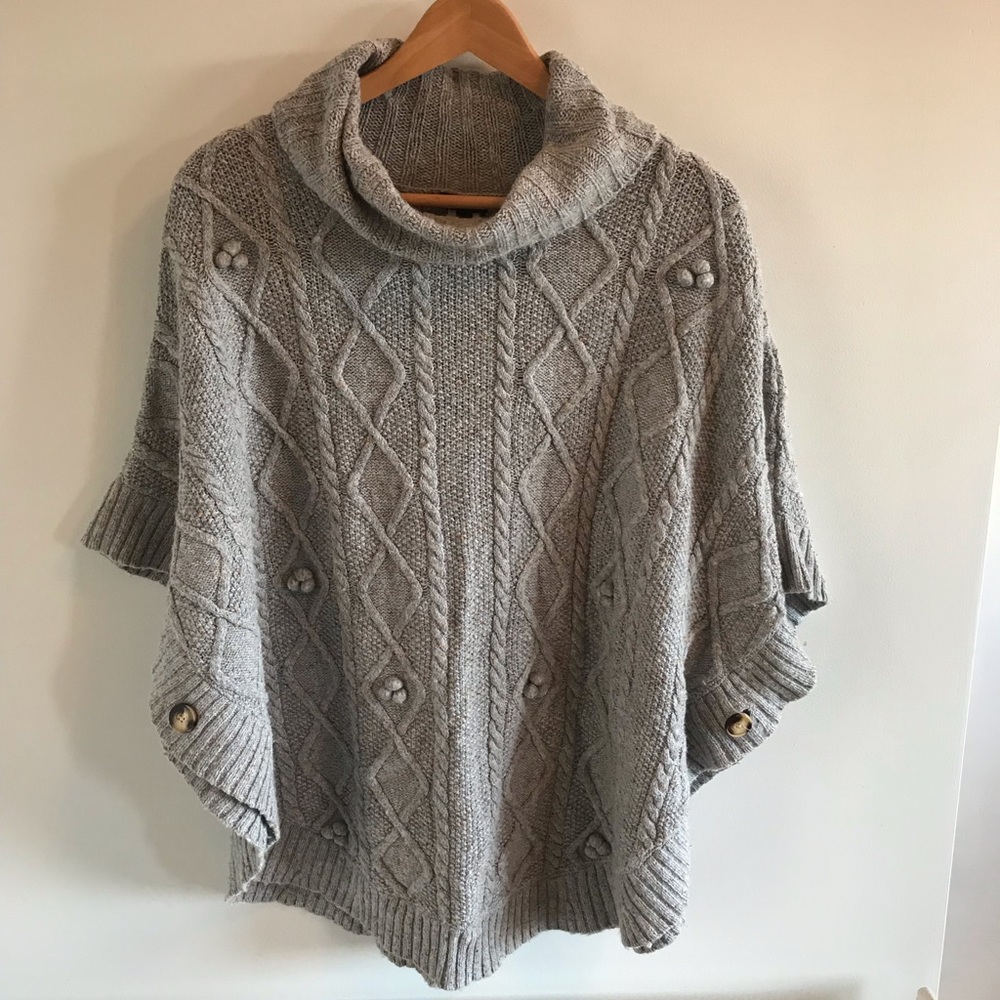 Grey Talbots poncho